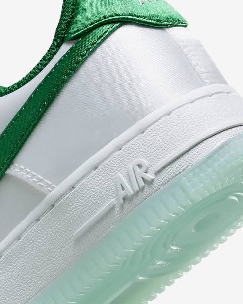 Wmns Air Force 1 '07 'Satin Green'