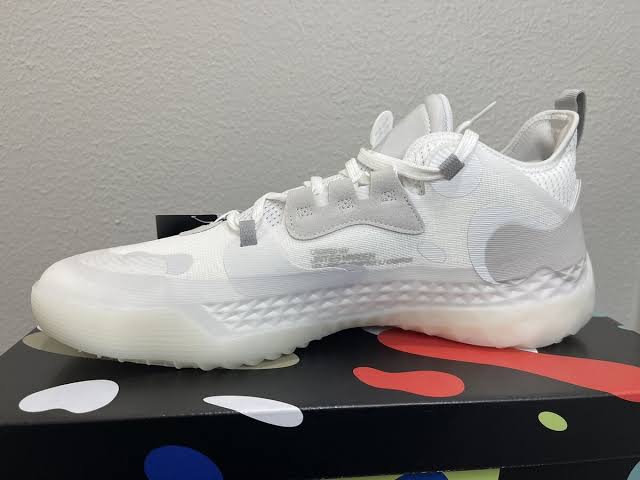 Harden Vol. 5 Futurenatural 'White Grey'