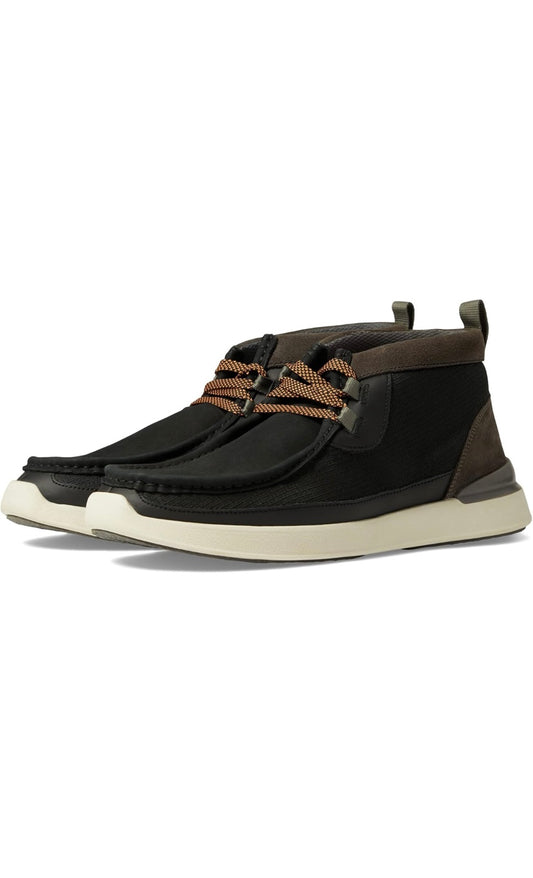 Clarks mens RaceLite Wally Chukka Boot